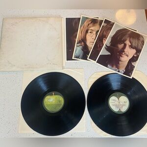 THE BEATLES - The White Album ( Serial # 2295677)- 12" Vinyl Record 2xLP - EX